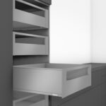 Ящик LEGRABOX C (176.8mm) 300мм. Галерея с релингом