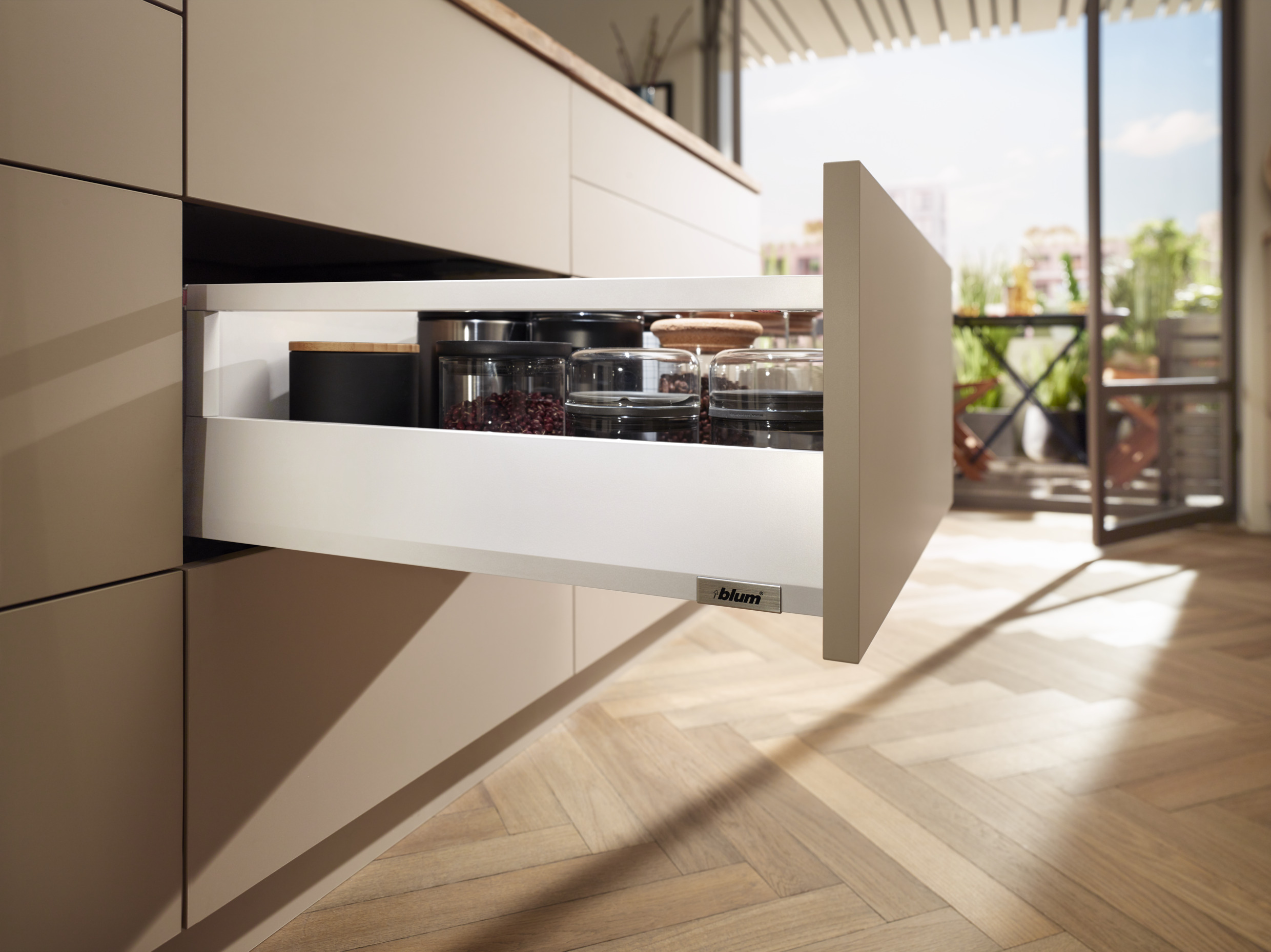 me692388_aa_fot_fo_bau_$sall_$amc_$v1 MERIVOBOX E-Relling 400mm (SW Белый шелк) — изображение 1